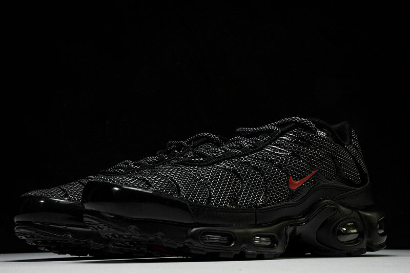 Air Max Plus “Metal Mesh”