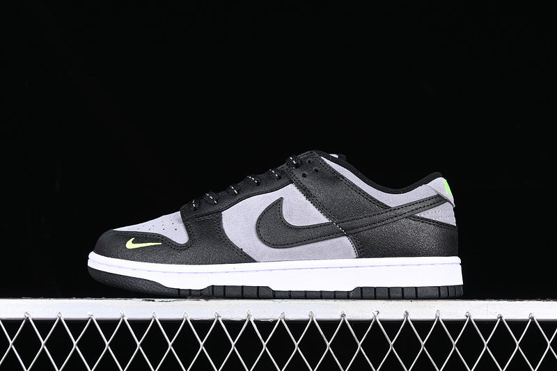 Dunk Low Black Grey Green Strike