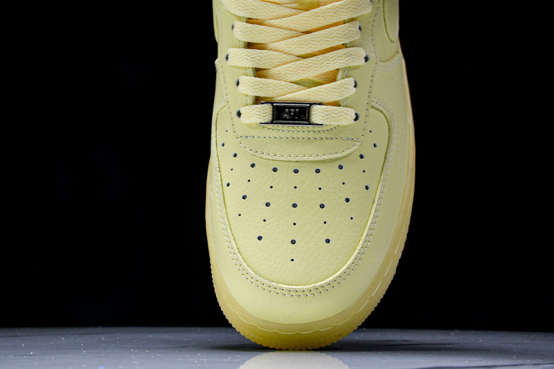 WMNS  Air Force 1 “LYF”