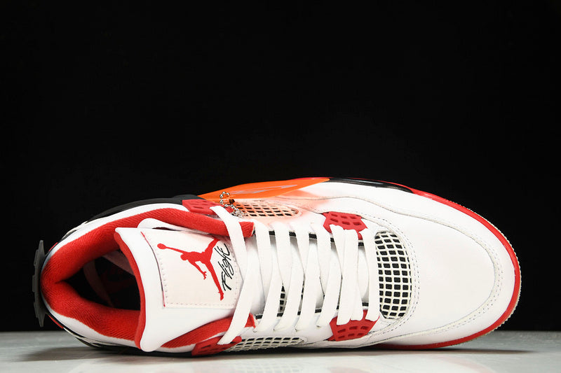 Air Jordan 4s RETRO OG WHITE/BLACK