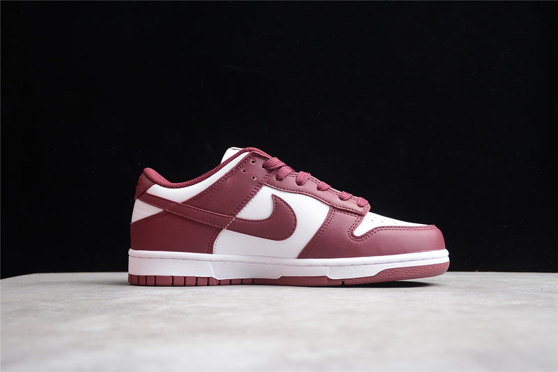Dunk Low “Dark Beetroot”DD1503-108