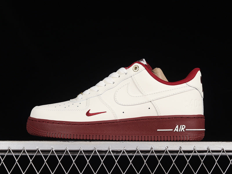 Air Force 1 Low “Team Red”DQ7582-100