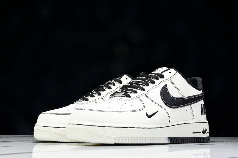 Air Force 1 Low LOW BLACK LINE ON TWO-TONE BASE