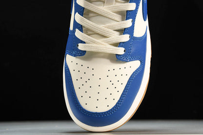 Dunk Low “Kansas City”