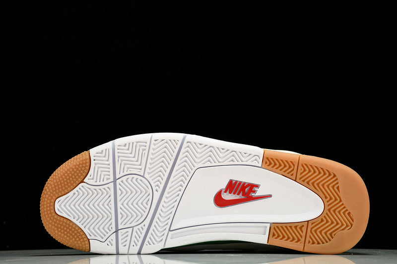 Air Jordan 4s RETRO SP SAIL/PINE GREEN