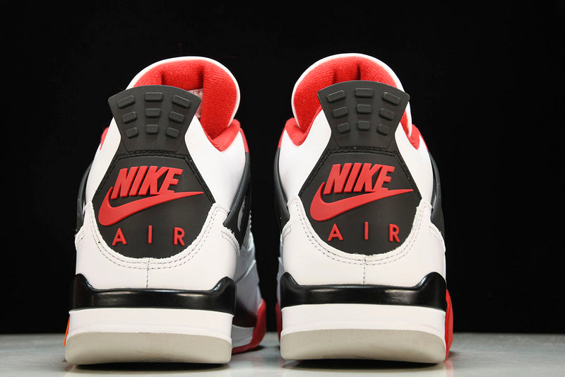 Air Jordan 4s RETRO OG WHITE/BLACK