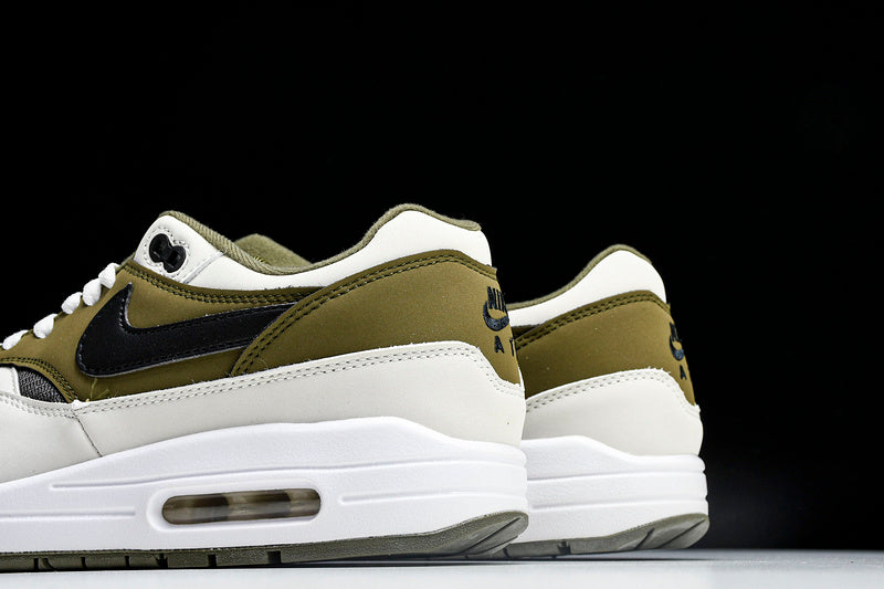 Air Max 1 NEUTRAL OLIVE/BLACK/SAIL/LIGHT