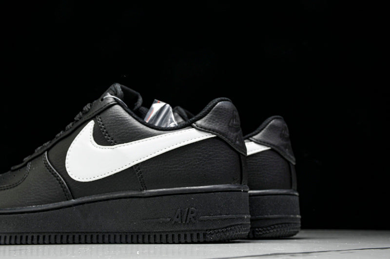 Air Force 1 Low “Black/White”
