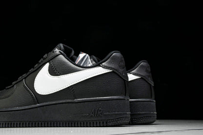Air Force 1 Low “Black/White”