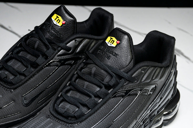 TN Air Max Plus 3 Triple Black