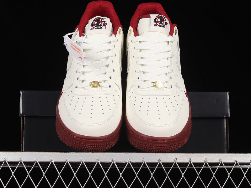 Air Force 1 Low “Team Red”DQ7582-100