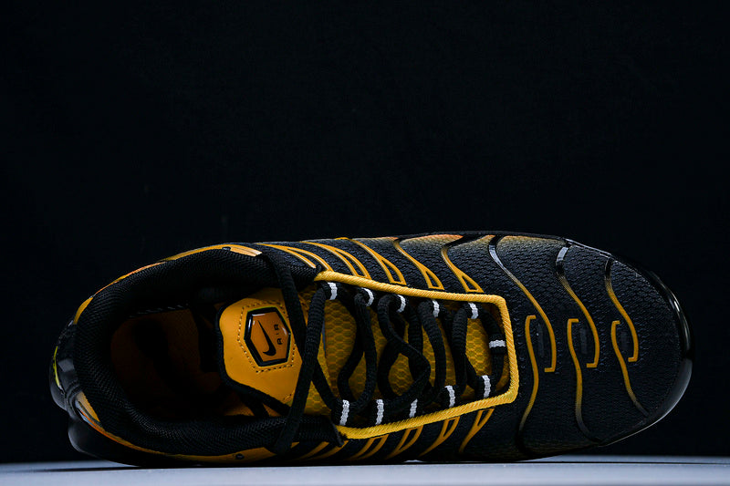 TN Air Max Plus Black Sundial