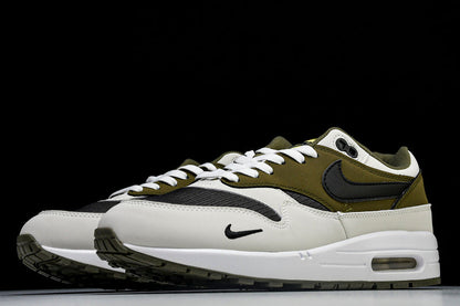 Air Max 1 NEUTRAL OLIVE/BLACK/SAIL/LIGHT