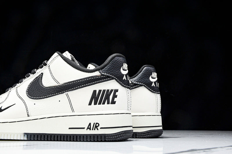 Air Force 1 Low LOW BLACK LINE ON TWO-TONE BASE