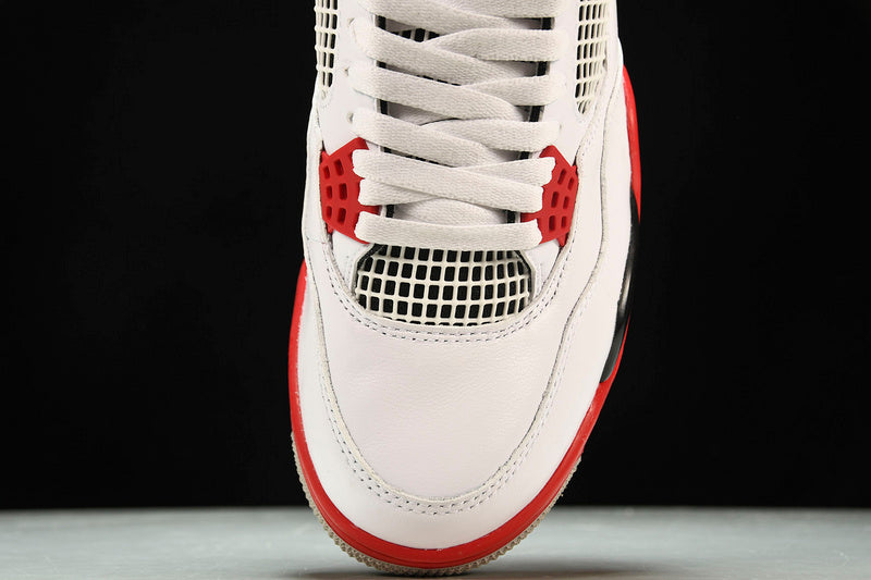 Air Jordan 4s RETRO OG WHITE/BLACK