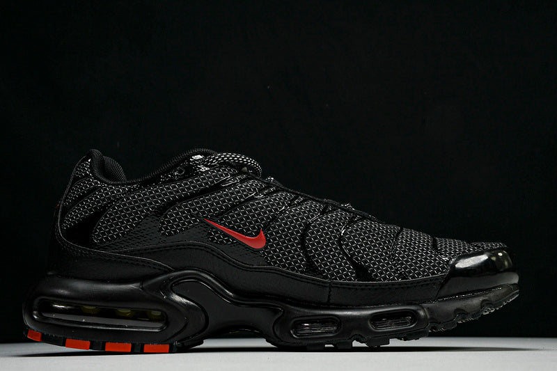 Air Max Plus “Metal Mesh”