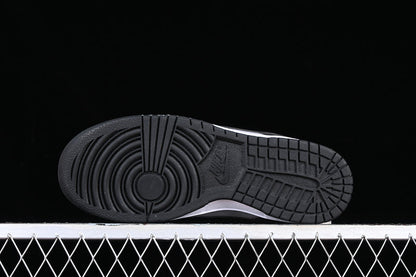 Dunk Low Black Grey Green Strike