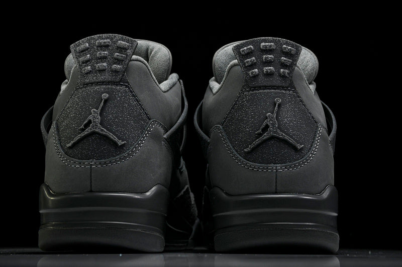 Air Jordan 4s SE SMOKE GREY