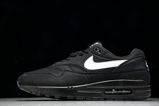 Air Max 1 Black White