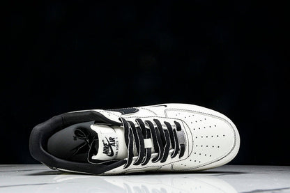 Air Force 1 Low LOW BLACK LINE ON TWO-TONE BASE