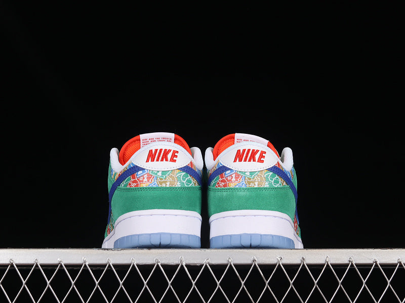 Dunk Low “Foam Finger”DZ5184-300
