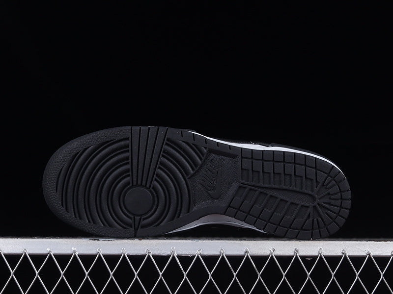 Dunk Low Twist Panda