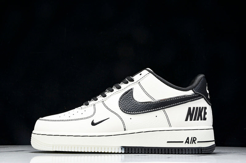 Air Force 1 Low LOW BLACK LINE ON TWO-TONE BASE