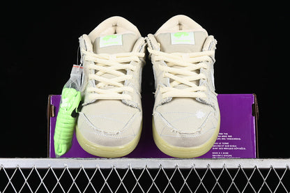 SB Dunk Low “Mummy” DM0774-111