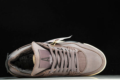 Air Jordan 4s MA MANIERE RETRO VIOLET ORE