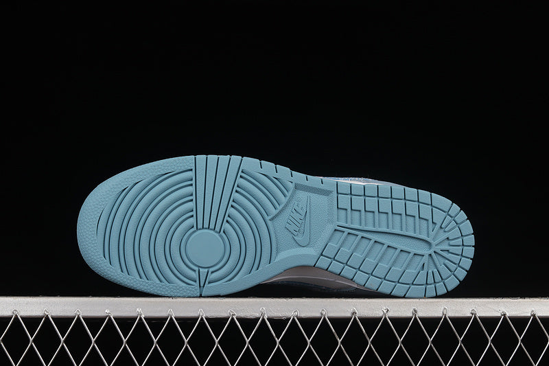 Dunk Low WMNS “Blue Paisley”