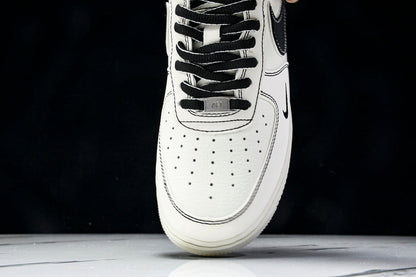 Air Force 1 Low LOW BLACK LINE ON TWO-TONE BASE