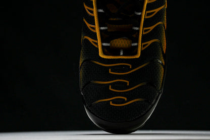 TN Air Max Plus Black Sundial