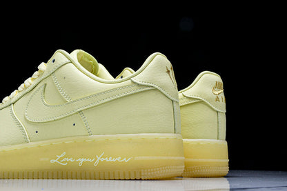WMNS  Air Force 1 “LYF”