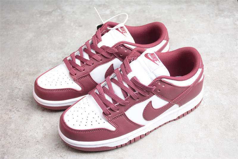 Dunk Low “Dark Beetroot”DD1503-108