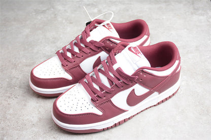 Dunk Low “Dark Beetroot”DD1503-108