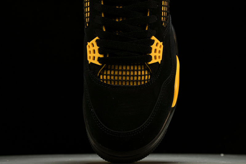 Air Jordan 4s Retro/black/yellow