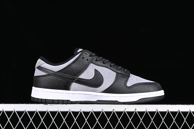Dunk Low Black Grey Green Strike