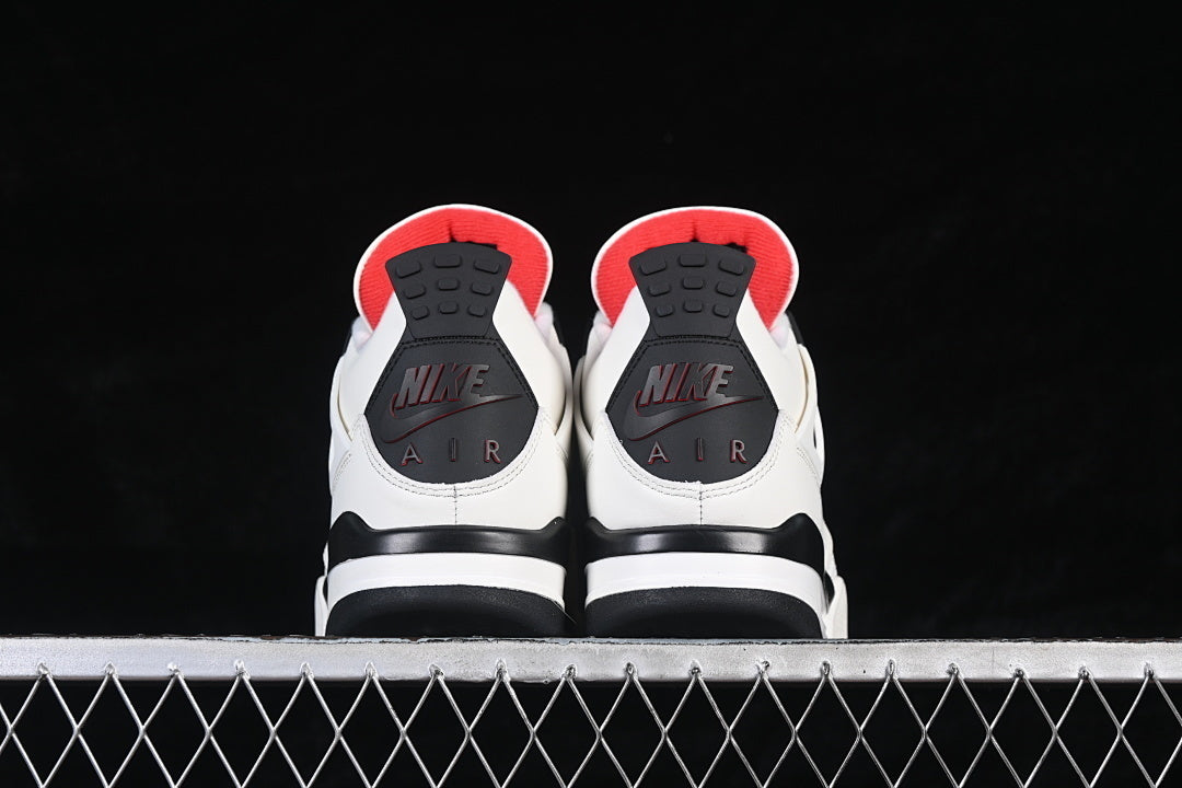 JORDAN 4 RETRO OG SAIL/BLACK/UNIVERSITY