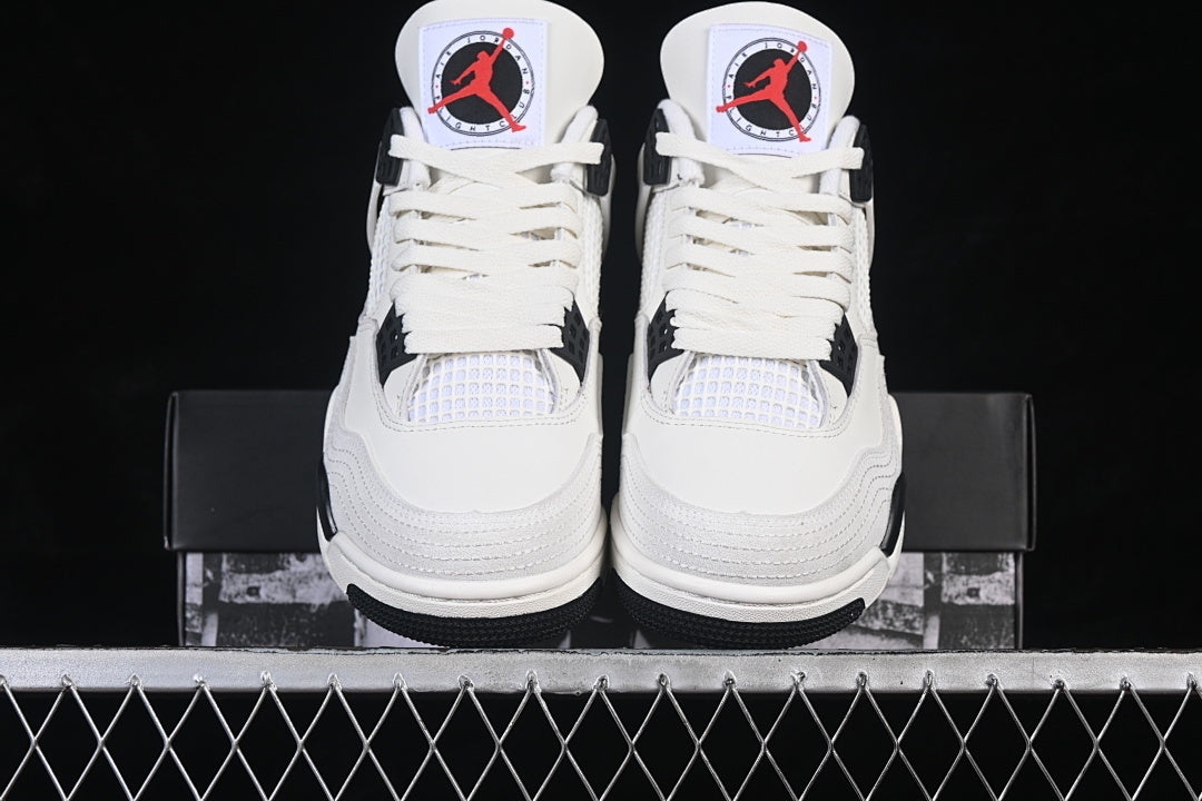 JORDAN 4 RETRO OG SAIL/BLACK/UNIVERSITY