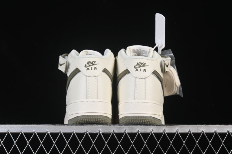 AIR FORCE 1 07 MID BEIGE/GREEN/BEIGE
