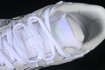 V2K RUN WHITE/PURE PLATINUM/SUMMIT