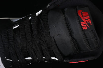 AIR JORDAN 1 HIGH AJ1 RED/WHITE/BLACK