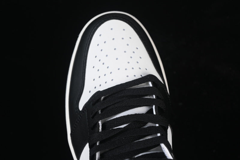 AIR JORDAN 1 HIGH OG AJ1