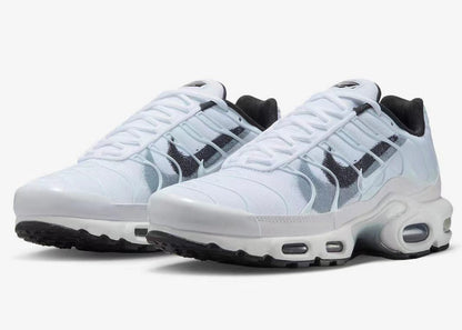 TN Air Max Plus Spray Paint White