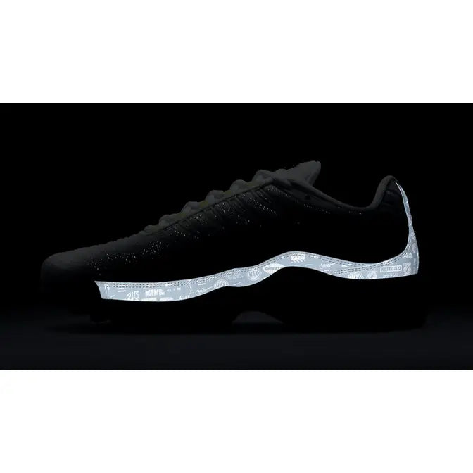 TN Air Max Plus Reflective Logo