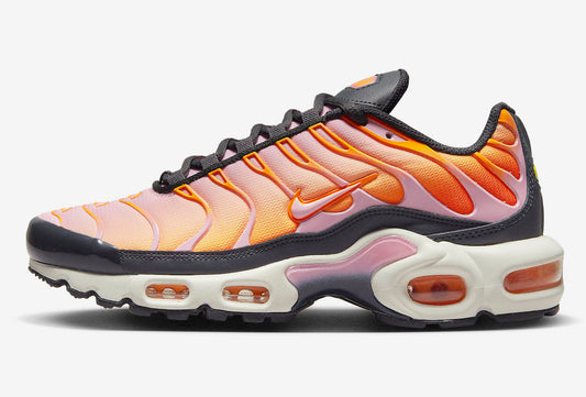 Air Max Plus WMNS “Magma Orange”FB8478-001